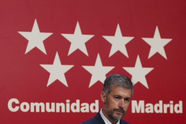 Madrid recurre al Supremo contra la prórroga del reparto forzoso de menores inmigrantes