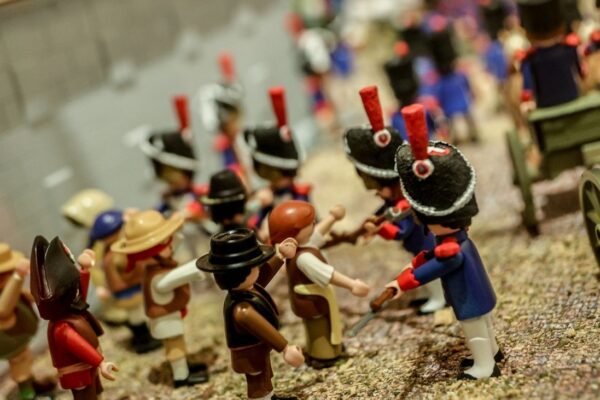 Una exposición con figuras de Playmobil (2024)