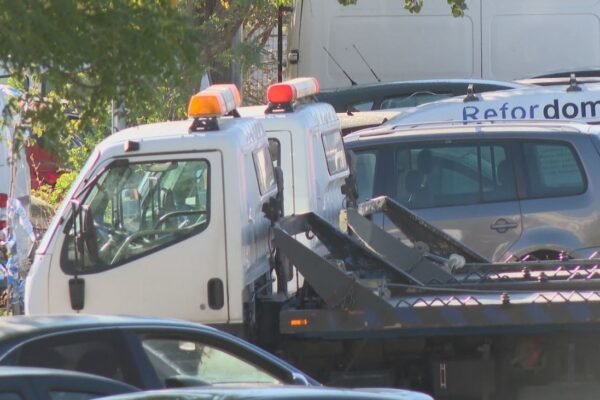 Parla enfrenta crisis de movilidad al quedarse sin grúa municipal tras ocho meses sin contrato