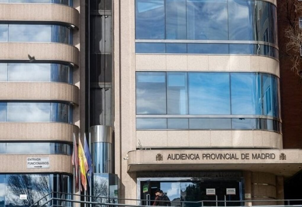 Piden seis años de cárcel para mujer que estafó más de 400.000 euros en Madrid