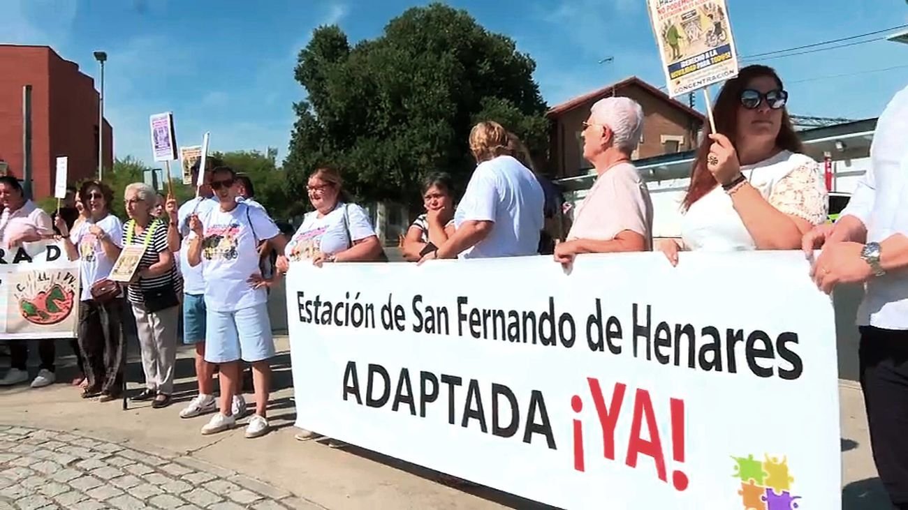Vecinos de Coslada exigen mejoras urgentes en la estación de Cercanías deteriorada