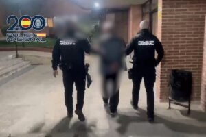 Detenido un hombre por el homicidio de una mujer en Carabanchel tras apuñalamiento