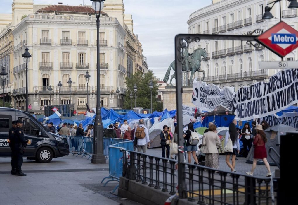 La Comunidad de Madrid denuncia amenazas y agresiones contra Ayuso en la Puerta del Sol