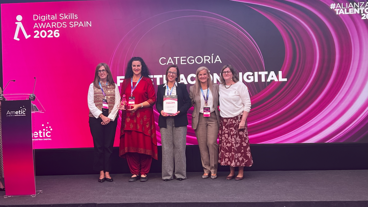 La Comunidad de Madrid recibe reconocimiento por reducir la brecha digital en 43 municipios