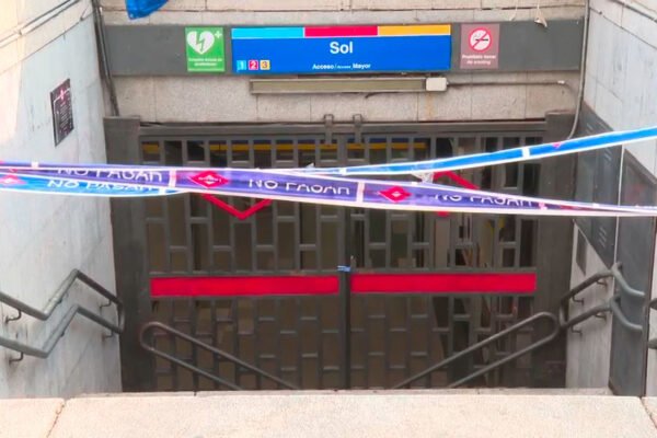 La estación de Metro de Sol permanecerá cerrada hasta garantizar la salubridad