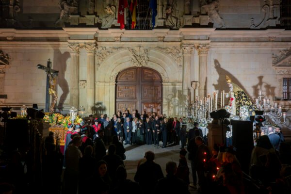 Madrid acoge el encuentro de la Soledad Coronada y el Cristo de los Doctrinos en San Diego