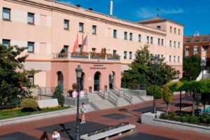 Madrid, epicentro de la desigualdad: 23.459 euros separan a sus vecinos más ricos y pobres