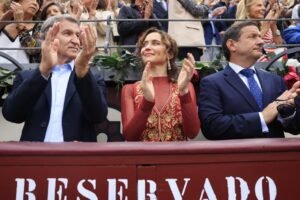 Madrid rinde tributo a Ceuta en la Corrida de la Hispanidad con Díaz Ayuso presente