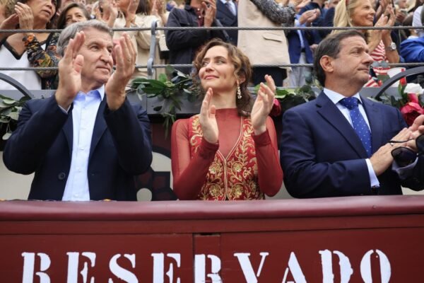 Madrid rinde tributo a Ceuta en la Corrida de la Hispanidad con Díaz Ayuso presente