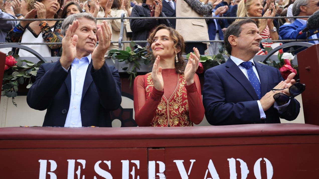 Madrid rinde tributo a Ceuta en la Corrida de la Hispanidad con Díaz Ayuso presente
