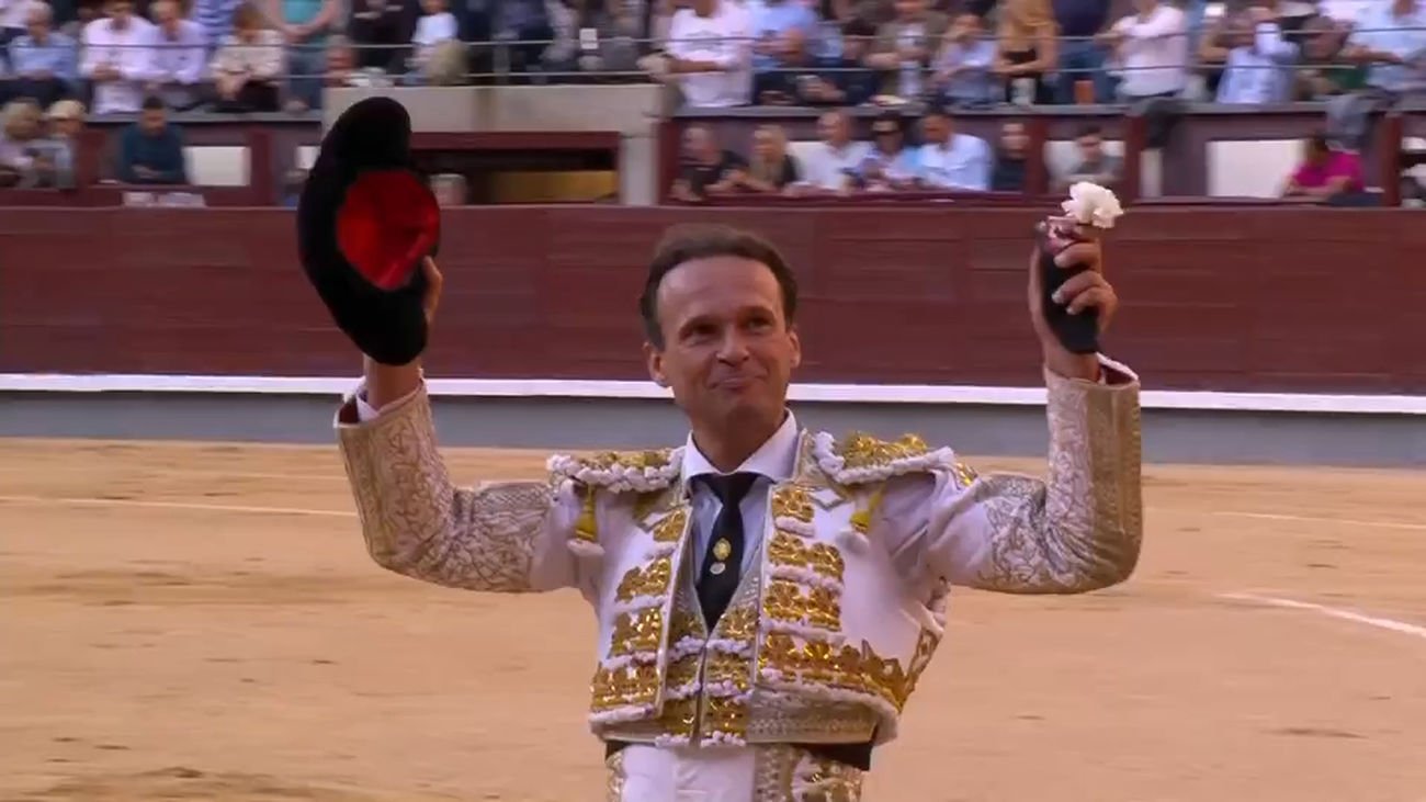 Madrid vibra con la faena de Antonio Ferrera que le otorga una oreja en la plaza